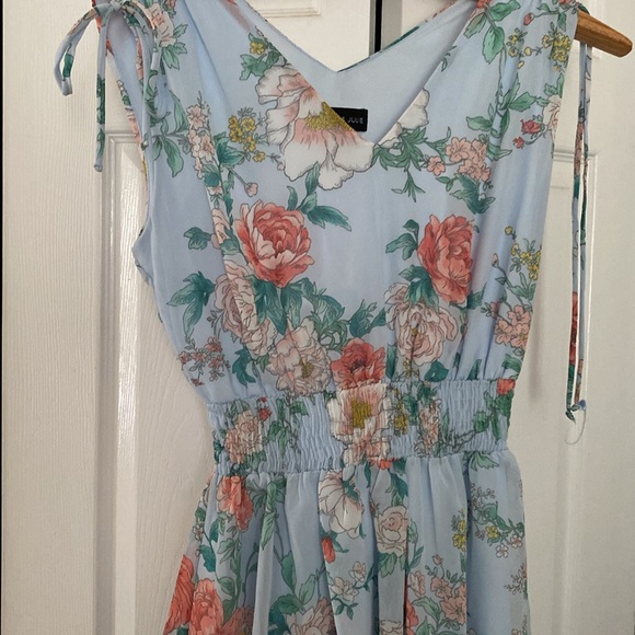 Blue Floral Cocktail dress - Picture 7 of 7